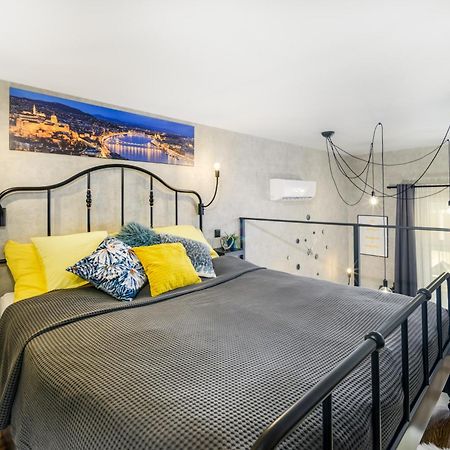 Luxury Apartment In The City Center With Parking Budapest Exterior foto